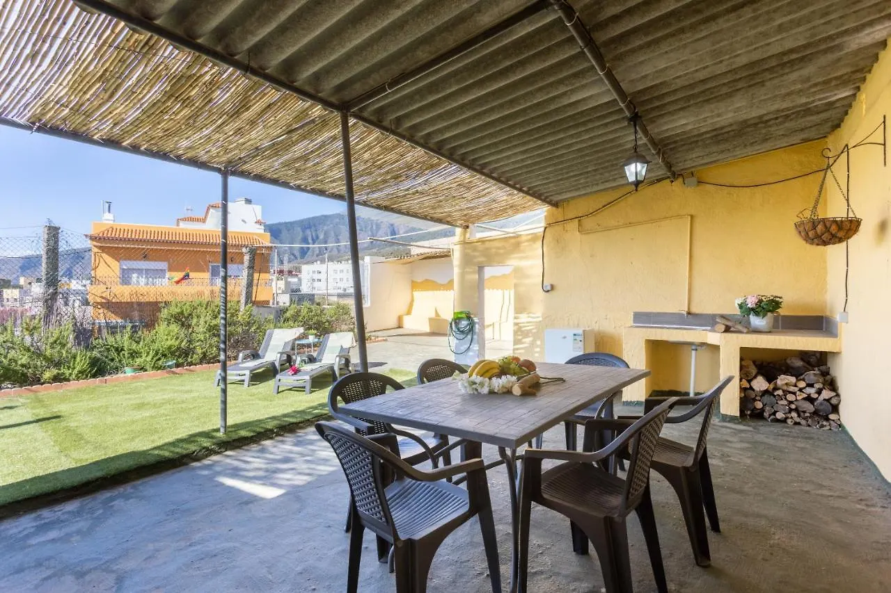 Holiday home Home2Book La Cruz De Arafo, Bbq & Terrace